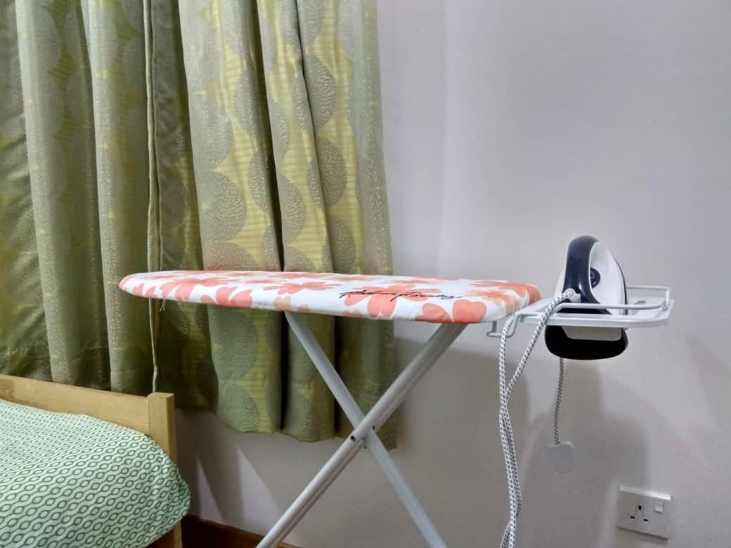 Putra 1 Pool Homestay Bandar Seri Putra Kampong Sungai Buah Eksteriør bilde